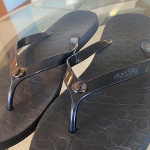COACH~ 8.5 Flip Flops